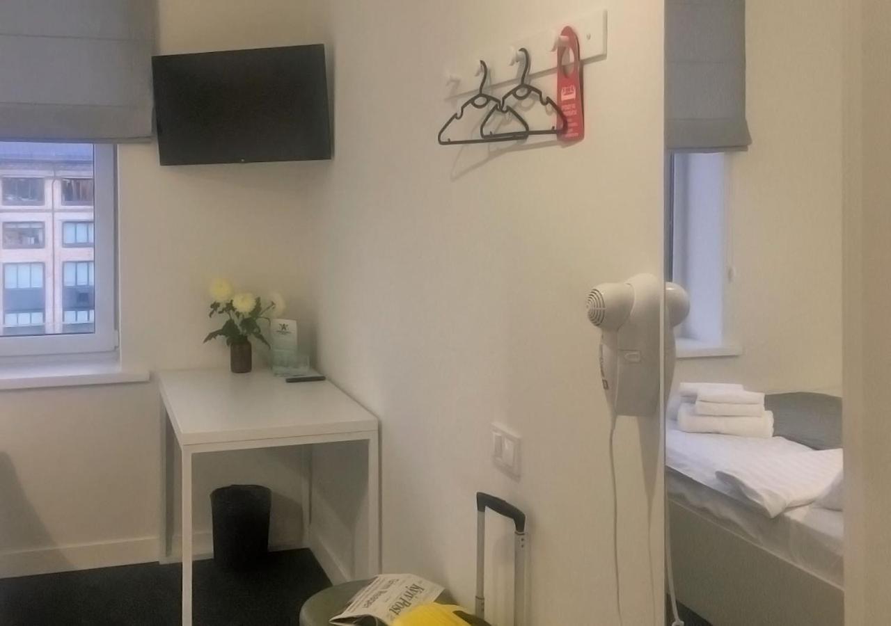 Kyivpasservis Hotel Екстер'єр фото