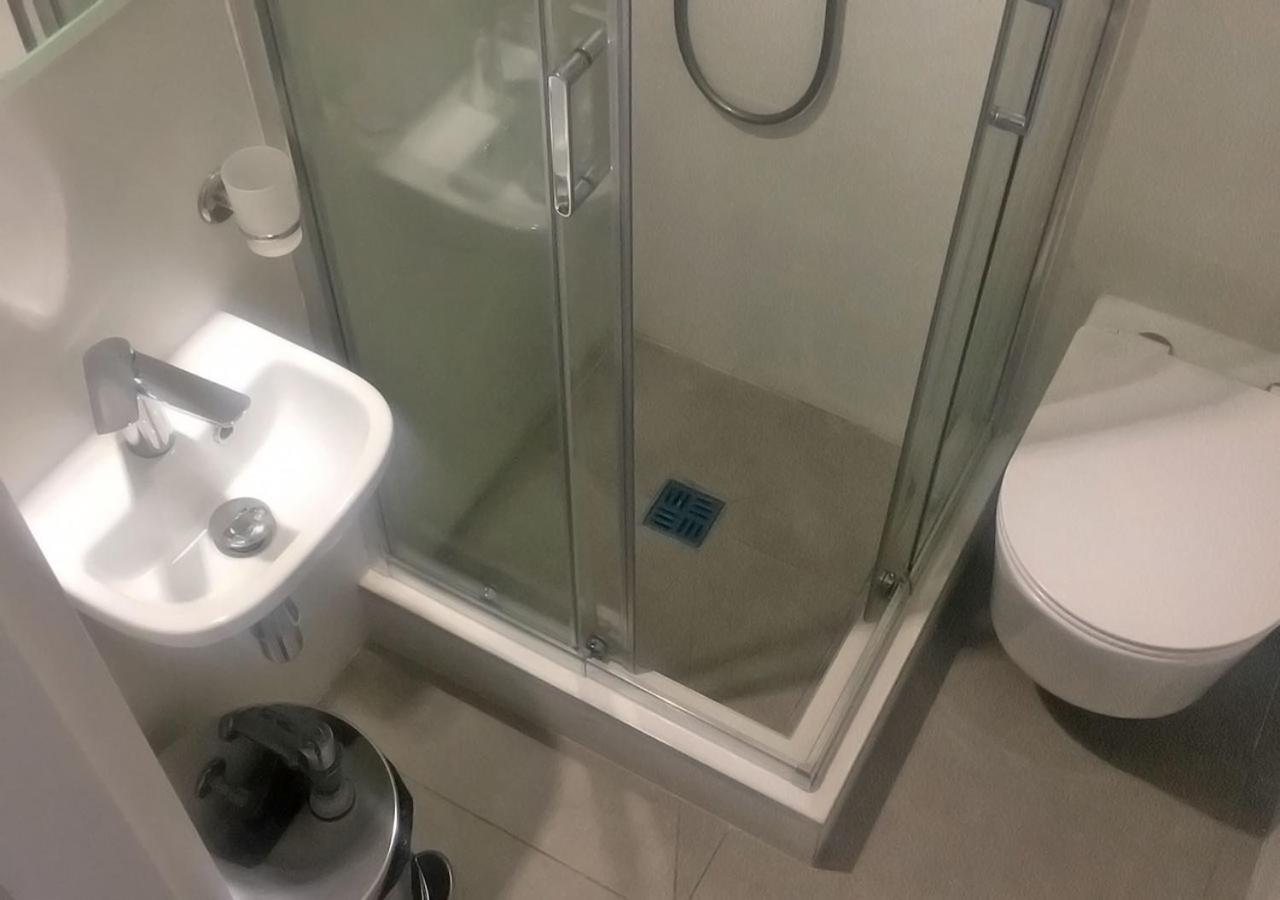Kyivpasservis Hotel Екстер'єр фото